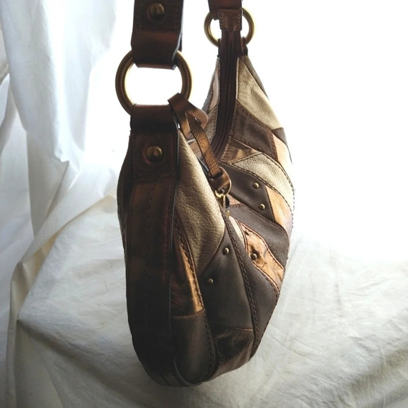 Adorable fossil quilted leather studded shoulder bag EUC ❤️ - Picture 3 of 13